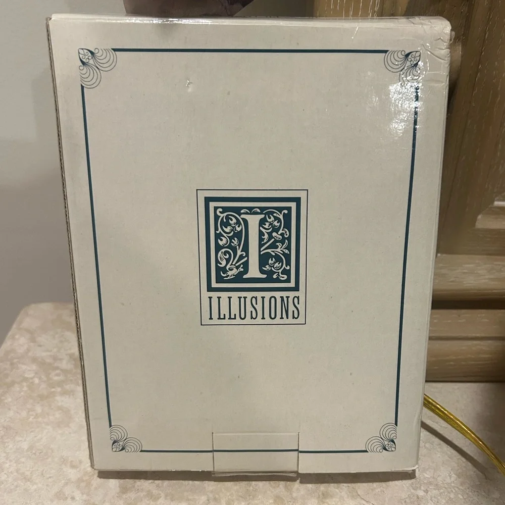 NEVER USED. VINTAGE Illusions Crystal Picture Frame. RARE & SOLID